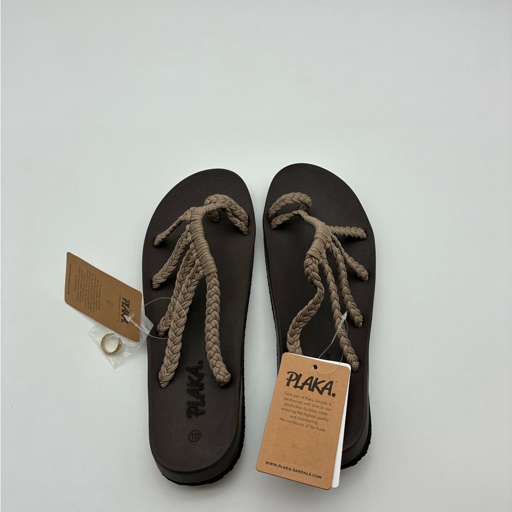 Plaka Braided Rope Flip Flop Sandals in Brown, 10